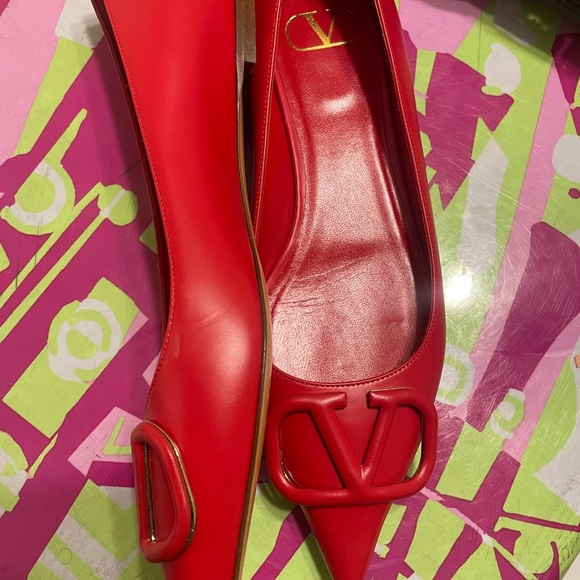 Authenticated Valentino Garavani Vlogo Ballet Flats - New Women | Color: Red - Picture 4 of 4